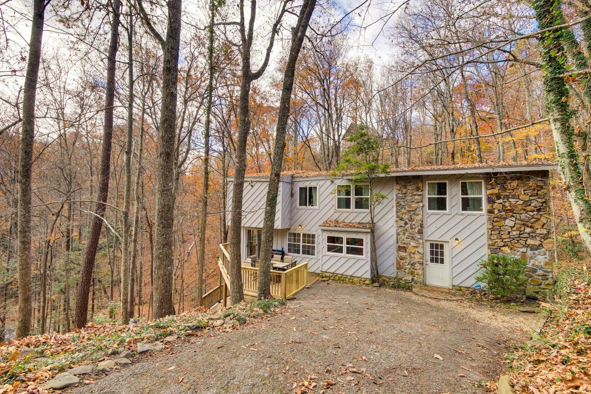 Updated Cobbly Nob Resort Home With Hot Tub! Gatlinburg Exterior photo
